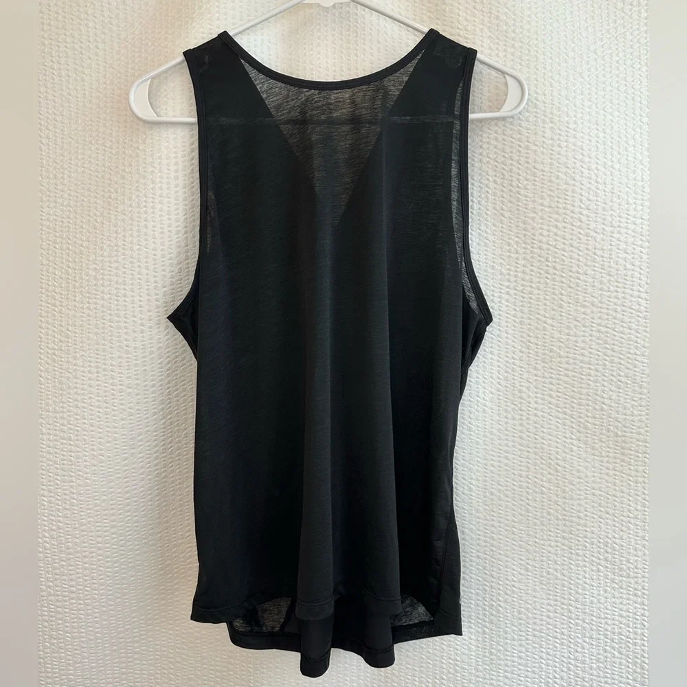 LULULEMON Soul Stride Black Tank Top Size 8 Draped Open Back Workout Yoga